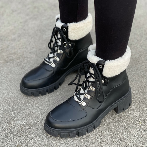 Black Lace-up Combat boot with faux fur ankle cuff - Picture 5 of 13